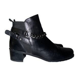 Stuart Weitzman onthestreet women’s ankle Booties black leather boots size 8 M